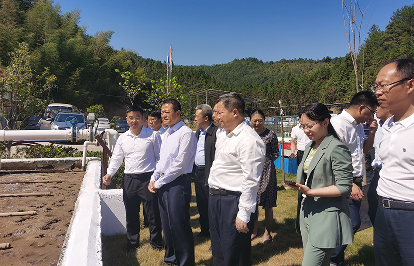 贛州市市委副書記、市長李克堅(jiān)一行蒞臨挺進(jìn)環(huán)保定南上下營稀土尾水處理站調(diào)研督導(dǎo)