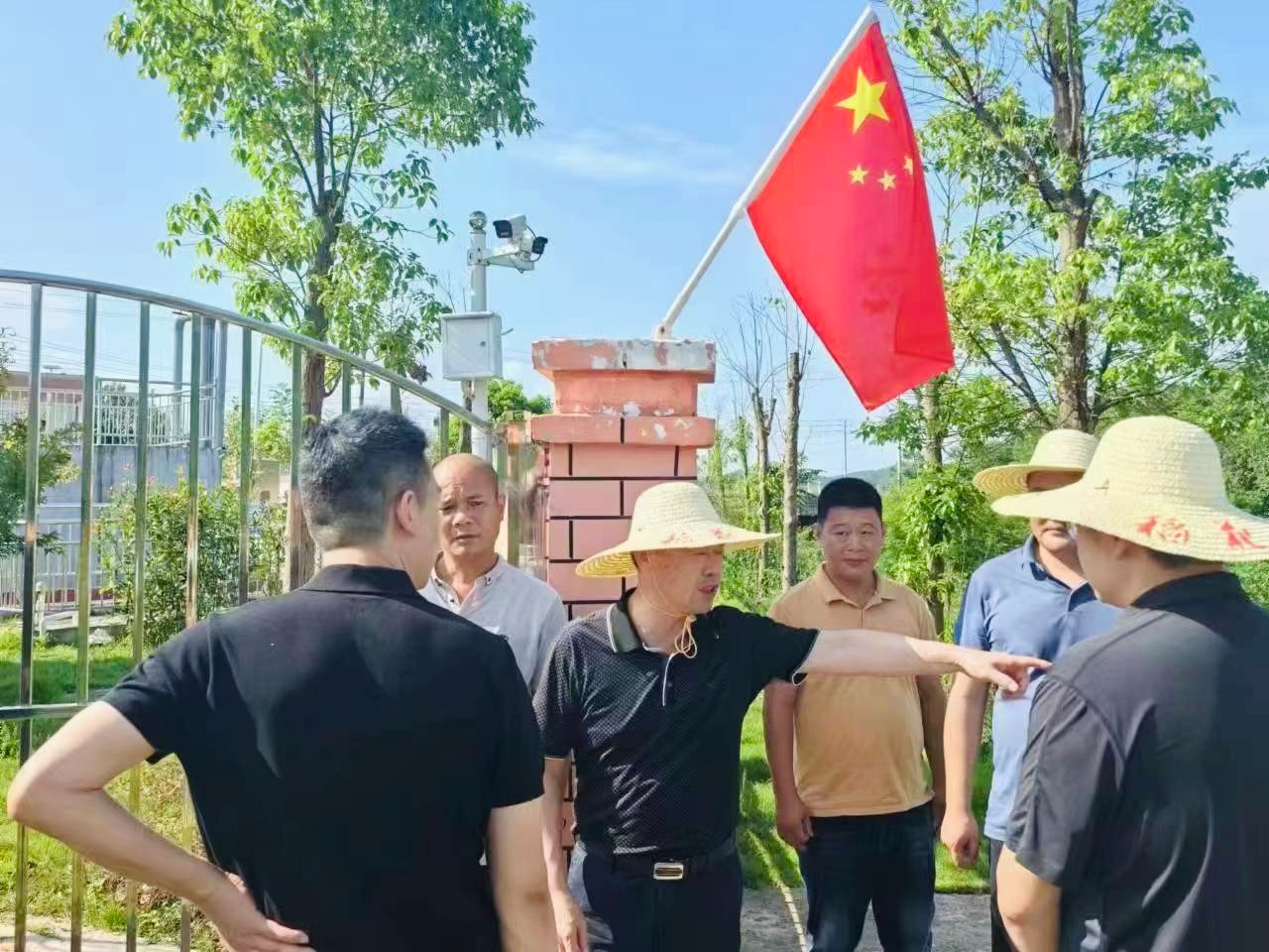 贛州市政府副市長、區(qū)委書記連天浪一行蒞臨我司污水處理廠指導(dǎo)